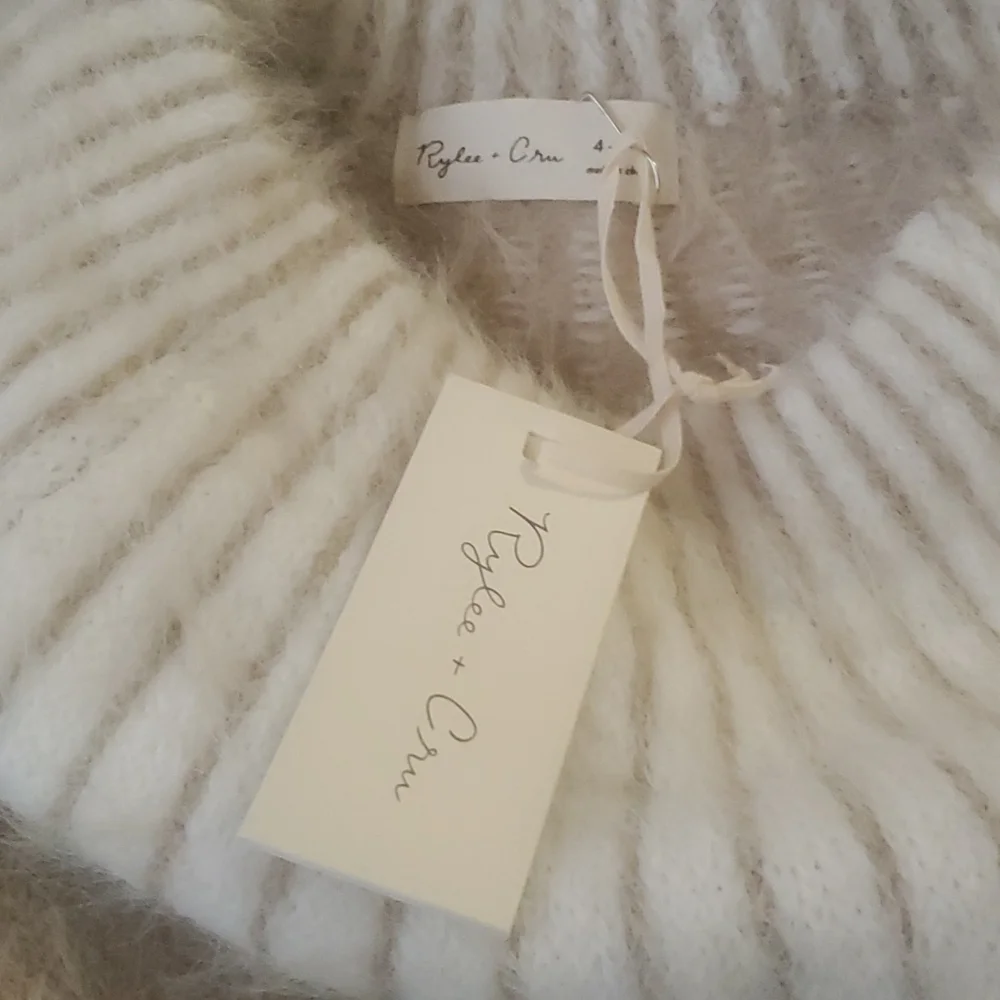 NWT Rylee + Cru Sweater 4T 5T GIRL'S - Picture 3 of 4